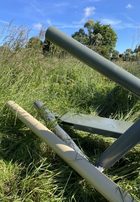 structure dans le pré